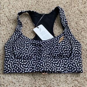 NWT- XS- DOYOUEVEN- EXCEL CROP BLACK SPECKLE
